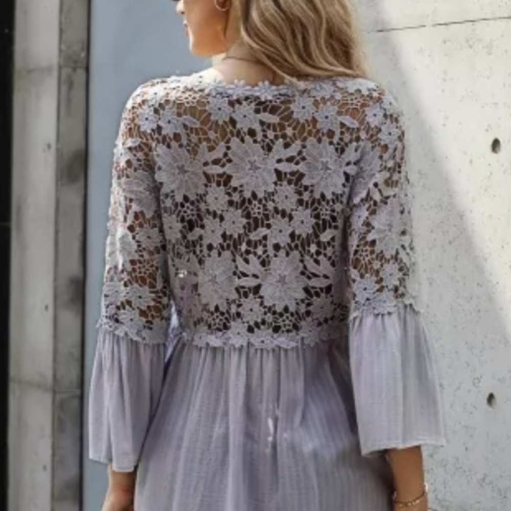 🐰1 left Price DROP🐰New boutique crochet lace top - Picture 2 of 8